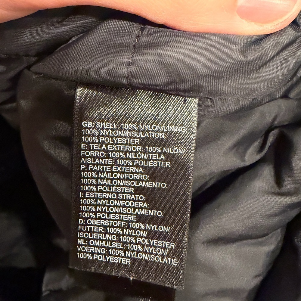 The North Face women’s black insulated jacket large EUC - Picture 5 of 6